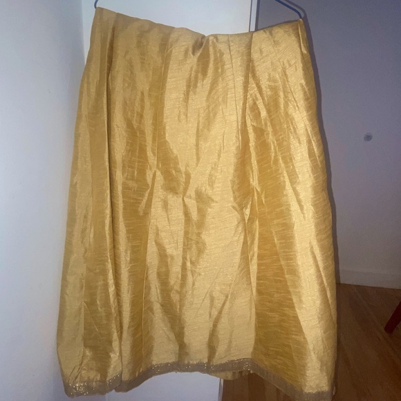 Lehenga pink and gold 3 pieces ‼️ - Picture 4 of 4